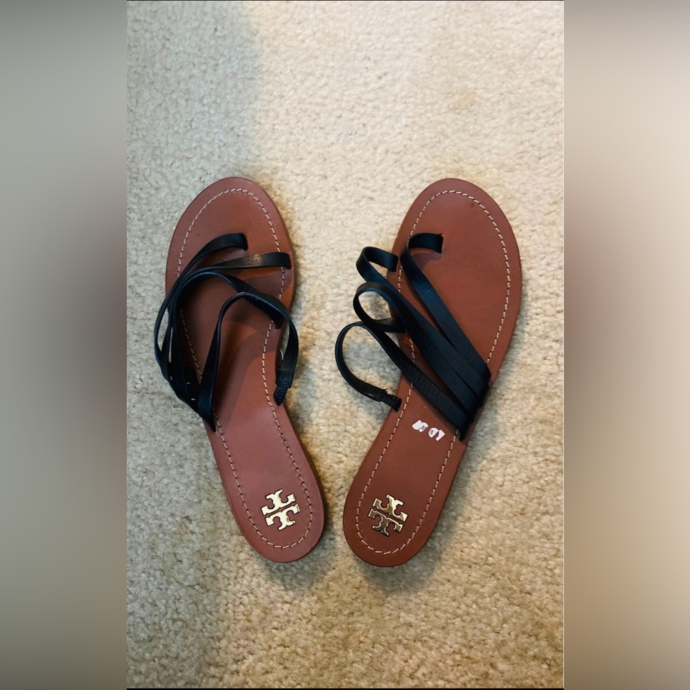 Tory Burch sandals size 11 in very good condition.